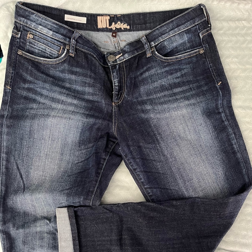 Kut from the Kloth Catherine Boyfriend Cuffed Cropped jeans